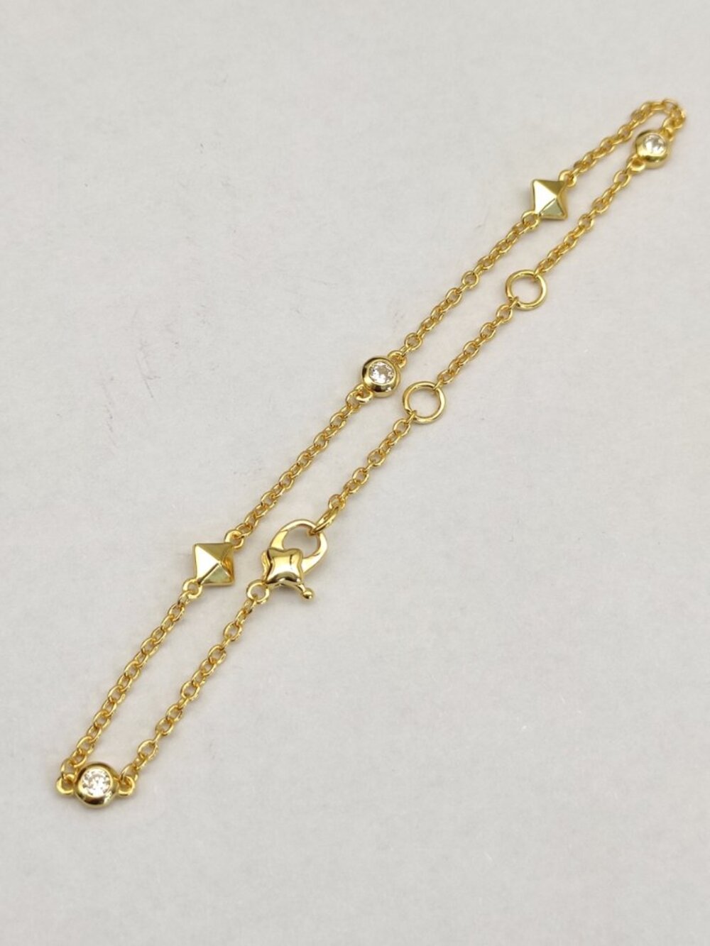 David Yurman Gold Petite Modern Diamond Bracelet - Picture 4 of 7